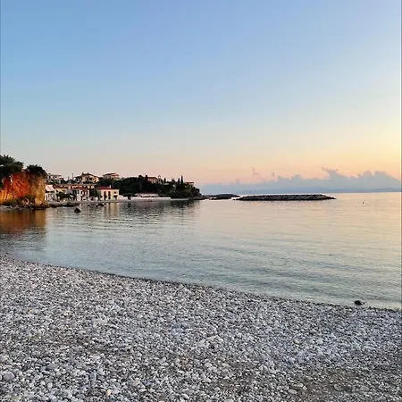 Seaside Archontiko Apartment