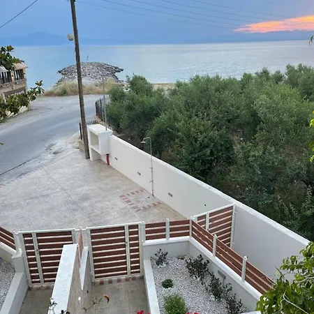 Seaside Archontiko